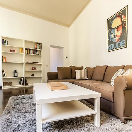 Palazzo Borghese Lovely Flat Рим Екстериор снимка