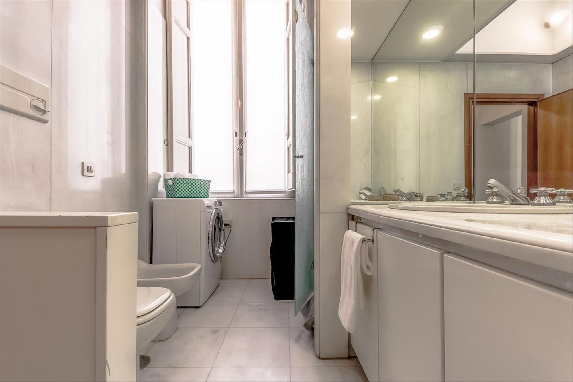 Palazzo Borghese Lovely Flat Рим Екстериор снимка